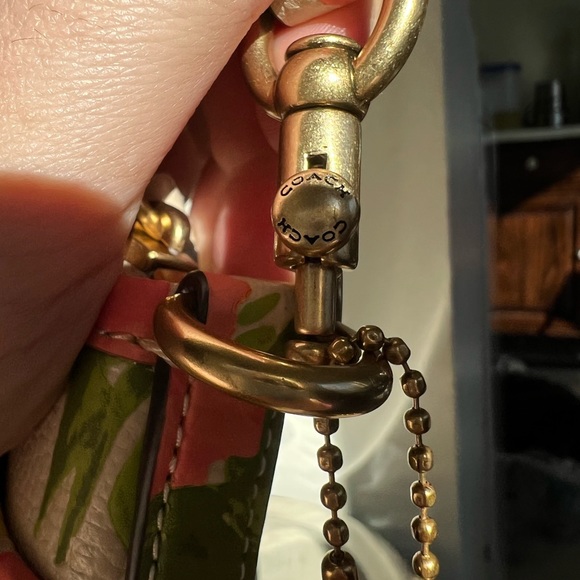 Coach crossbody - Picture 10 of 13